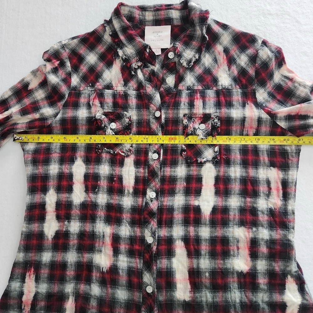 Romeo & Juliet Couture Western Plaid Button-Down Shirt  Size Large